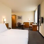 萨克森 - 安哈特酒店酒店 3*